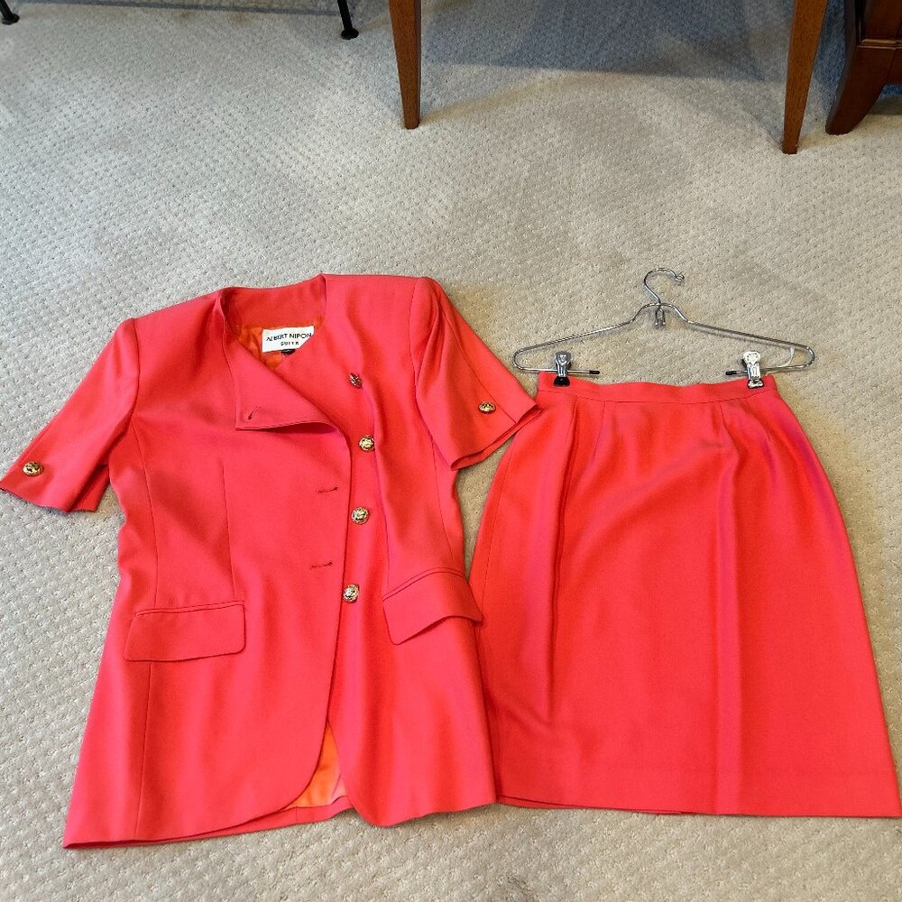 Albert Nipon Size 4 suit